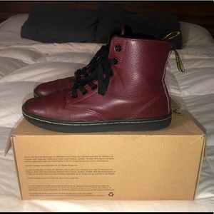 Dr.Martens Layton oxblood size 7